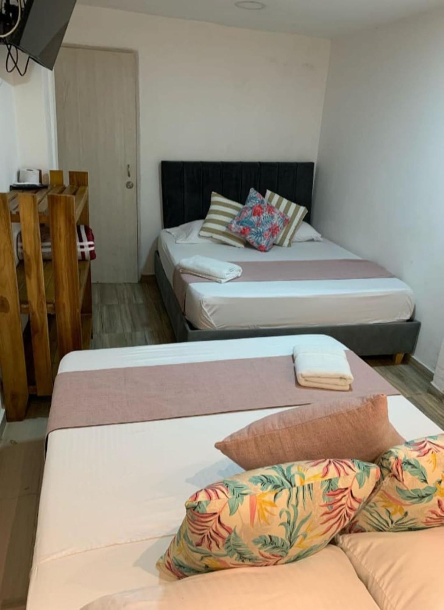 Catalleya Hostel